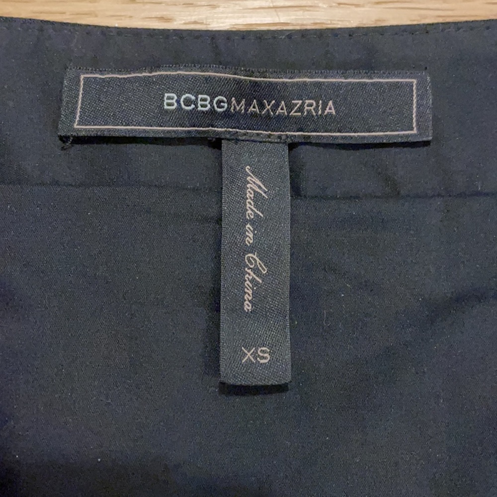 BCBGMAXAZRIA's Roxy mini leather skirt size XS - Picture 5 of 5